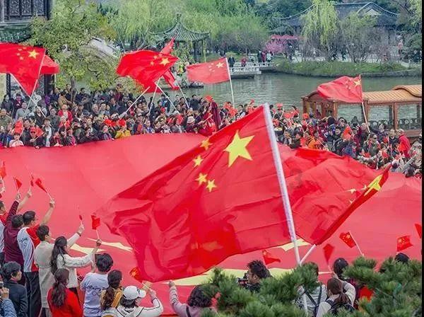 冯绍峰和赵丽颖离婚后，谁真正得到了解脱？游戏画面