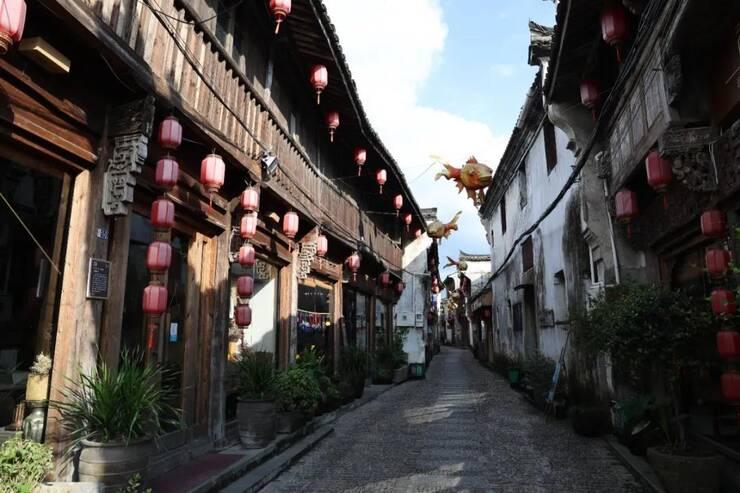 我和他能在一起过日子吗？他性格疑神疑鬼游戏画面